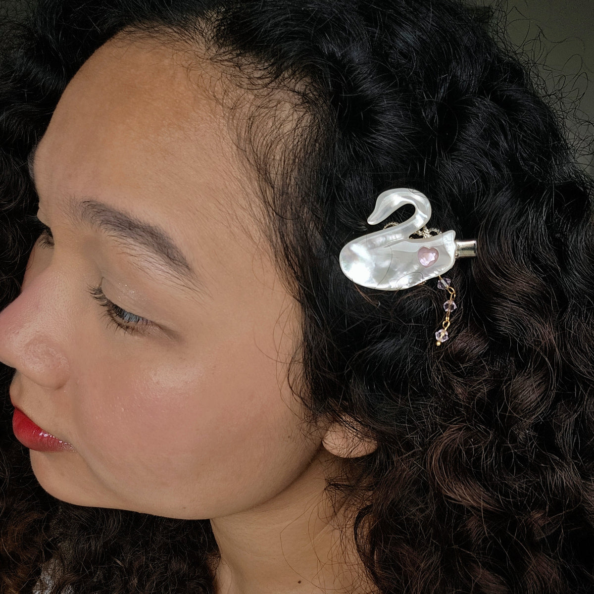 Pearlescent Swan Hair Clip